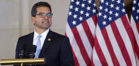 Congressional_Gold_M_48954316.jpg