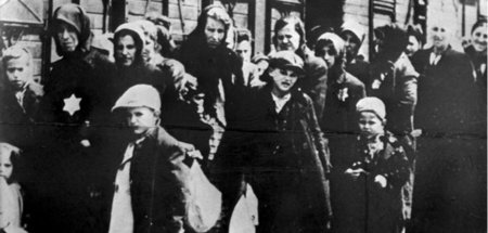 Jüdische Inhaftierte des Lagers Westerbork kurz vor ihrer Deport...