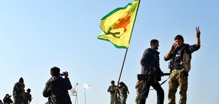 Werden weiter kämpfen: Kurdische Volksverteidigungseinheiten nac...