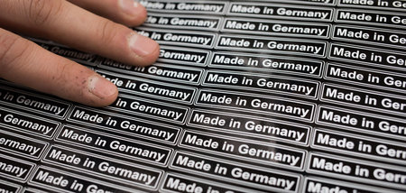 Nichts zu bekleben. Sticker mit Aufschrift »Made in Germany« fin...