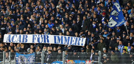 »Nur nach Hause geh’n wir nicht ...« – Hertha-Fanblock