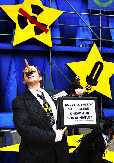 Protest gegen Atomkraft in Brüssel, Mai 2007