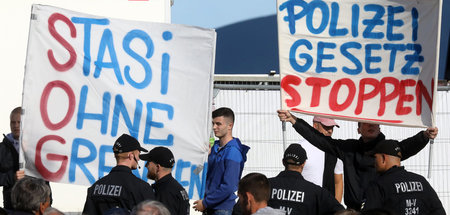 Hanse_Sail_Proteste_62267211.jpg