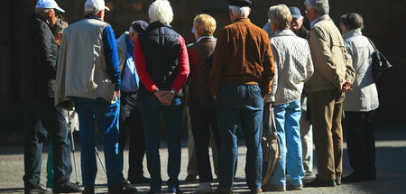 Die Initiative Seniorenaufstand fordert, die »Geheimhaltungspfli...