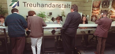 Gekommen, um abzustauben: »Geschäftsleute« melden sich in der Tr...