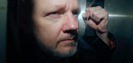 »Er wird schlimmer behandelt als ein Mörder«: Julian Assange (1.... »Er wird schlimmer behandelt als ein Mörder«: Julian Assange (1....