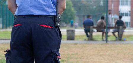 In der Abschiebehaftanstalt Büren sind bereits vier Gefangene zu... In der Abschiebehaftanstalt Büren sind bereits vier Gefangene zu...