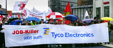 Tyco-Beschäftigte kamen in diesem Jahr mit einem eigenen Block z...