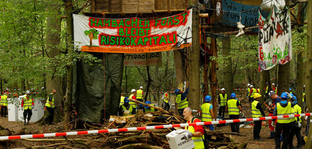 Eine von mehreren angeordneten Räumungsaktionen im Hambacher For...