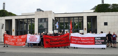 Kundgebung gegen Neonaziterror im Juni vor der Bundesanwaltschaf...