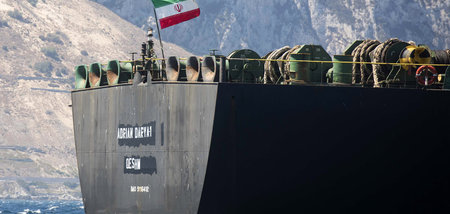 »Rätselhafte Fahrt durch das Mittelmeer«: Der Supertanker »Adria...