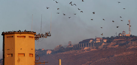 Wachturm und Grenzsperren am Montag in der nordisraelischen Orts...