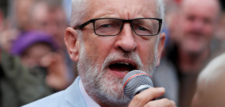 Labour-Chef Jeremy Corbyn am Sonnabend bei einer Demonstration i... Labour-Chef Jeremy Corbyn am Sonnabend bei einer Demonstration i...