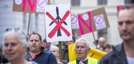 Protest_gegen_Windkr_62257788.jpg