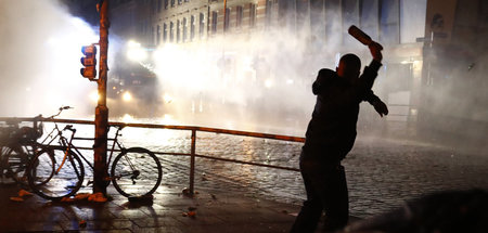 Kandidat für saftige Strafe: Unbekannter setzt während G-20-Prot... Kandidat für saftige Strafe: Unbekannter setzt während G-20-Prot...