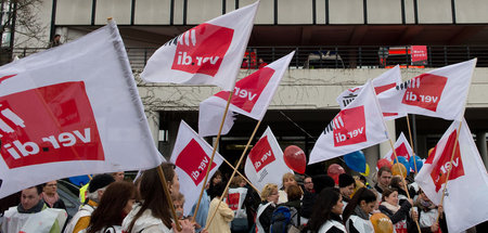 Warnstreik_am_Vivant_49070338.jpg