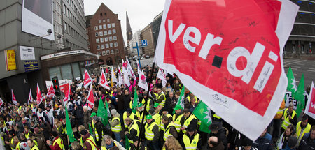 Demonstration von Verdi-Beschäftigten (Hamburg, 5.3.2015)