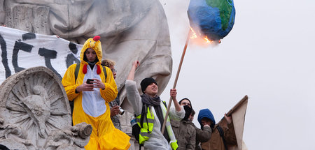 Vereint schlagen: »Gelbwesten« und Klimaaktivisten demonstrieren...