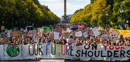 Klimastreik flutete am Freitag Berliner Innenstadt