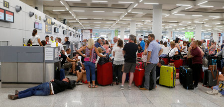 Gestrandete Urlauber auf Mallorca (23.9.2019) Gestrandete Urlauber auf Mallorca (23.9.2019)