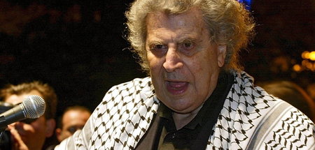 Meister Mikis Theodorakis 2002 mit Palästinensertuch (Kefije)