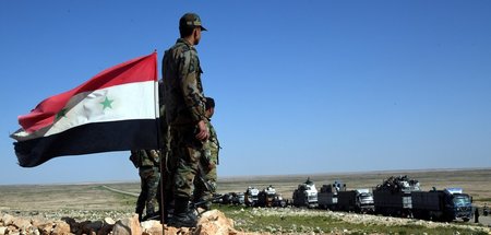 Konvoi mit Flüchtlingen im Osten der Provinz Homs (13.4.2019) Konvoi mit Flüchtlingen im Osten der Provinz Homs (13.4.2019)