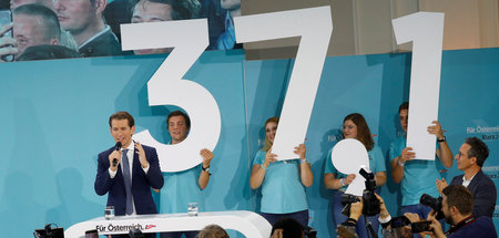 RTX75822.jpg