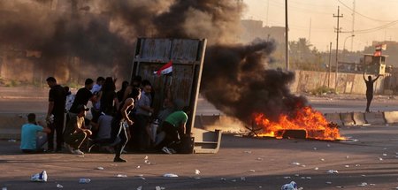 Protest_in_Bagdad_62895970.jpg