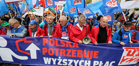 RTS22E7M.jpg