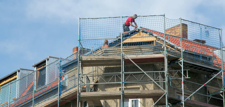 Haus_modernisiert_62940229.jpg