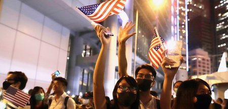Die Menschenrechtspolitik der USA zum Vorbild genommen: Protesti