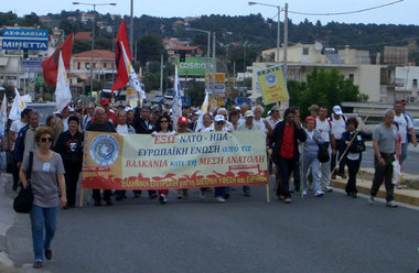 Mai 2008: Auf dem Friedensmarsch von Marathon nach Athen im Gede... Mai 2008: Auf dem Friedensmarsch von Marathon nach Athen im Gede...
