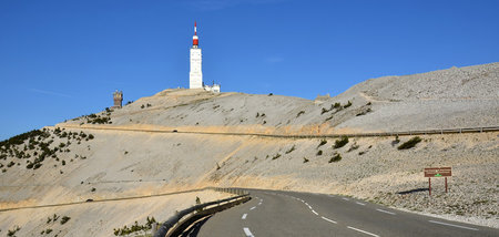 Espedal lässt seinen Protagonisten den Mont Ventoux besteigen – ...