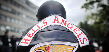»Hells Angel« bei einem Protestkorso 2012 in Frankfurt am Main »Hells Angel« bei einem Protestkorso 2012 in Frankfurt am Main