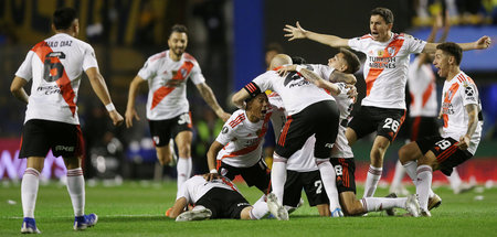 Juhu, Copa-Finale! River Plate feiert den Einzug nach dem Sieg g... Juhu, Copa-Finale! River Plate feiert den Einzug nach dem Sieg g...