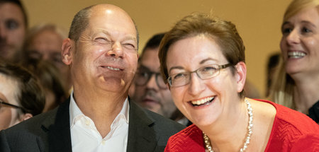 Selbstzufrieden: Das momentan führende Kandidatenduo für den SPD...