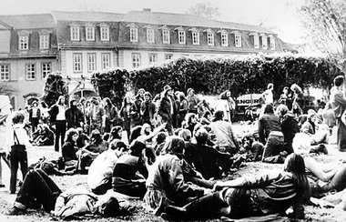 »Come together«: »Hippies in der DDR«, hier 1970 in Weimar »Come together«: »Hippies in der DDR«, hier 1970 in Weimar