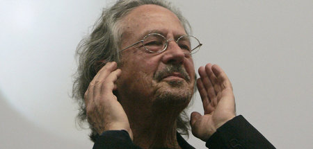 Da mag er gar nicht mehr hinhören. Weil Peter Handke sich die of...