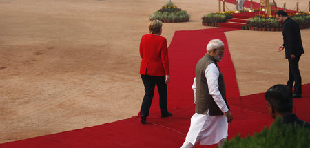 Pompöser Empfang für Kanzlerin Angela Merkel in Neu-Delhi (1.11....