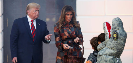 »Du kriegst nichts«: US-Präsident Trump mit Frau Melania zu Hall...