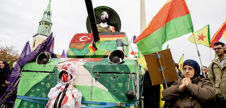 Kurden_demonstrieren_63219379.jpg