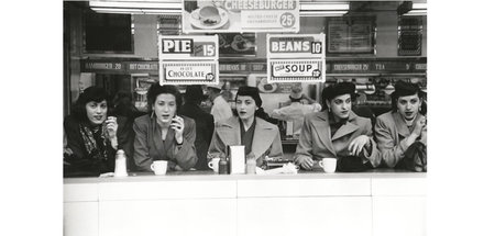 Schockierend wahrhaftig: »Frauen, Stadt, Café, ›Latinos‹« (1948)