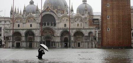 Italy_Venice_High_Ti_63330241.jpg