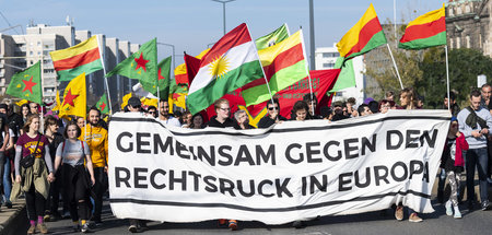 Protest_gegen_Pegida_63068021.jpg