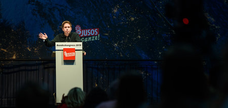 Wiedergewählt: Juso-Chef Kevin Kühnert beim Bundeskongress der S... Wiedergewählt: Juso-Chef Kevin Kühnert beim Bundeskongress der S...