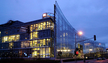 DuMonts Glaspalast in Köln-Niehl