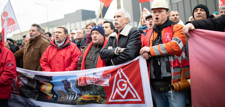 Stahlarbeiter_von_Th_63566521.jpg