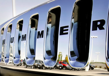 Zu groß, zu teuer, zu versoffen: General Motors will die Produkt... Zu groß, zu teuer, zu versoffen: General Motors will die Produkt...
