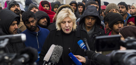 Menschenrechtskommissarin des Europarats Dunja Mijatovic (M) im