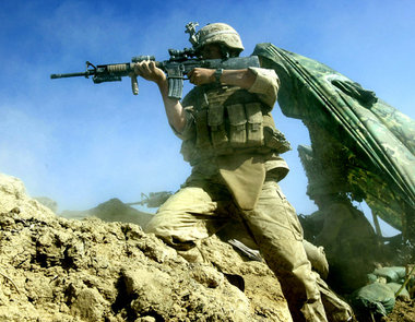 »Freedom and democracy« – US-Soldat in der afghanischen Provinz ... »Freedom and democracy« – US-Soldat in der afghanischen Provinz ...